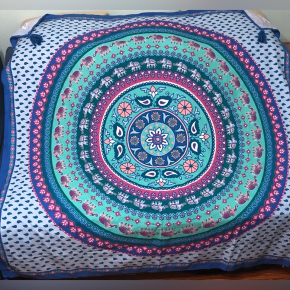 Tapestry Elephant mandala flowers graphic multi color. 58”X58” - Picture 4 of 4